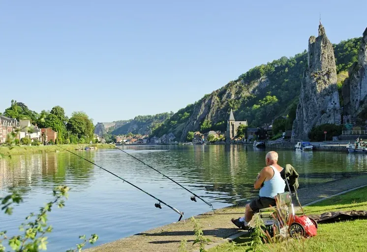 Piste cyclable RAVeL Dinant - Givet